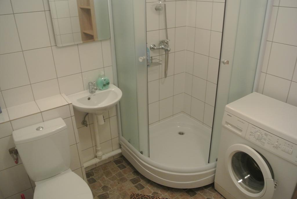 Piramida Apartments Нарва Экстерьер фото