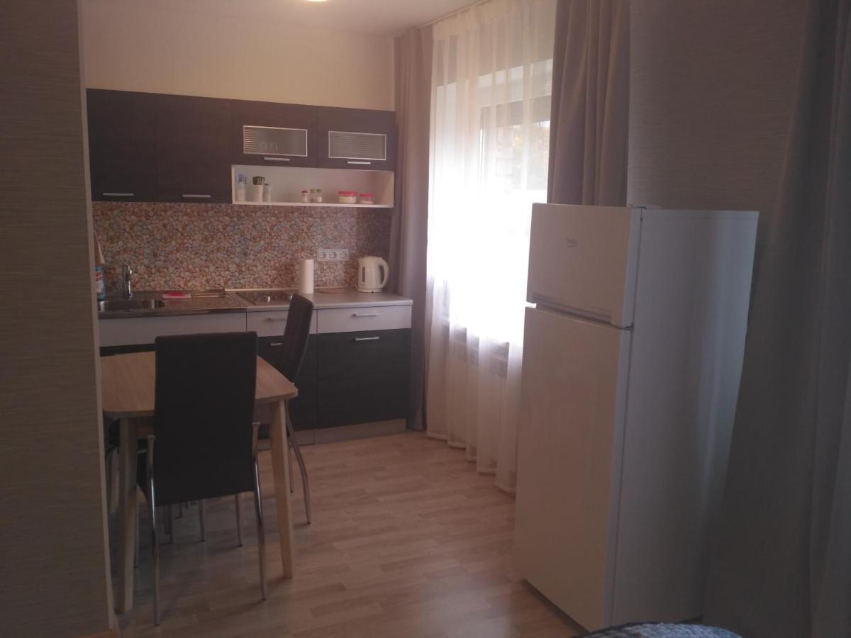 Piramida Apartments Нарва Экстерьер фото